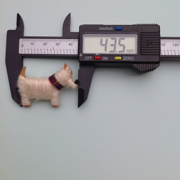 Artisan Brooch Scottish Shetland Wool, Tartan Plaid + Wood Scottie Terrier Dog - Picture 12 of 13